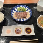 銀座 WHITE CROWN 精肉店 - 