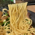いっとく家らーめん - 麺リフト