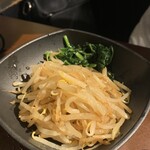 島田屋 - おかわりナムル   308円(税込)