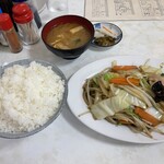 三宝食堂 - 肉野菜炒め・ライス大・みそ汁