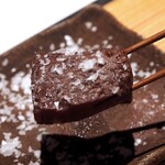 日本焼肉はせ川 別亭 - 兵庫　川岸畜産　三十五ヶ月肥育　グランロイン　神戸牛シャトーブリアン　淡雪塩