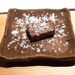 日本焼肉はせ川 別亭 - 兵庫　川岸畜産　三十五ヶ月肥育　グランロイン　神戸牛シャトーブリアン　淡雪塩