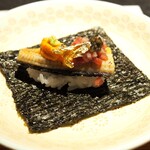 日本焼肉はせ川 別亭 - 【先附】黒毛和牛と鰻の贅沢肉寿司