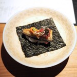 日本焼肉はせ川 別亭 - 【先附】黒毛和牛と鰻の贅沢肉寿司