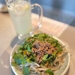 東京ギョーザスタンド ウーロン GREEN SPRINGS店 - 