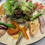 ビストロスリール - 前菜盛り合わせサラダ仕立て
