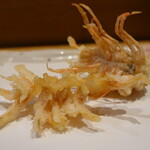 天麩羅 なか江 - ・活車海老(頭と足)