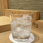 すしやのたい悟 - 村尾、ロックで味わいます。