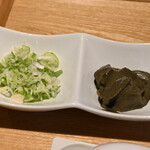 NIBOSHI MANIA - 冷やしさざえといりこの焦がし醤油蕎麦の別皿のネギと肝