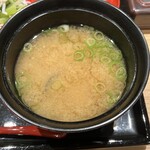 つつじ亭 - 味噌汁
