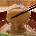 御料理 寺沢 - 甘鯛の下には海老真薯