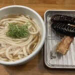 トウキョウサンフラワーイイダバシ - かけあつ中　あげなす　ちくわ天