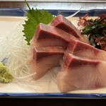 庄や - ブリ刺身