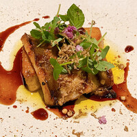 DINING & BAR TABLE 9 TOKYO - 