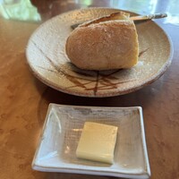 鎌倉山 本店 - パンとバター