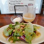 ワイン スタンド バジル - ★★★ランチ サラダ、ドリンクバー付き！