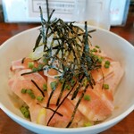 ワイン スタンド バジル - ★★ローストポーク丼 1100円 肉の量少なく味もイマイチ！