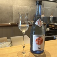 ひがしやま 司 - 喜楽長 辛口 純米吟醸（滋賀）
                      米品種：山田錦、精米歩合：55%