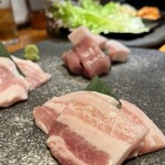 極み焼肉ホルモン 清司 - 