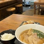 元祖じゃんがららぁめん - 