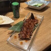 割烹 藤 - 鰻！大阪の泉大津のうなぎの鰻次郎さんから仕入れてるそう。ホロホロ〜