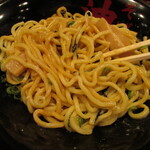 東京油組総本店 - ちぢれ太麺