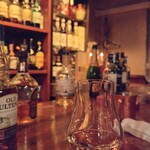 バー サムシング オールド - 