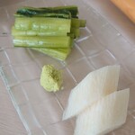 Karuizawa 72 Golf Kita Course - 노자와 나물과 긴 감자 절임 모듬