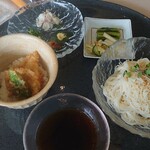 Karuizawa 72 Golf Kita Course - 소면과 치킨 덮밥