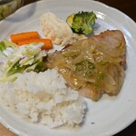 キッチン ブルー グローブ - ご飯を乗せてワンプレート