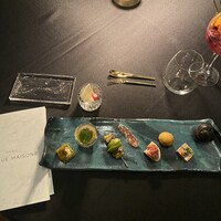MAISON 8 restaurant - 