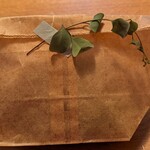 MISO - テイクアウトも素敵な包装で。手土産でも喜ばれるだろうな〜◉⁠‿⁠◉