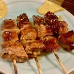 やきとりの一平 中島本店 - 室蘭焼鳥（精肉）タレ　豚と玉葱を使ってます!!