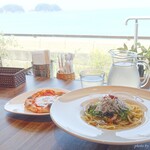 カフェ・ド・マンマ - 2023年7月　本日の日替わりパスタ（和風釜揚げしらす他）【税込1300円】ミニピッツァ【税込470円】