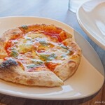 カフェ・ド・マンマ - 2023年7月　ミニピッツァ【税込470円】これはいいんちゃう～ほかの店でもやってほしいわ～