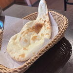 ニューアンナプルナ  - おかわりのナン