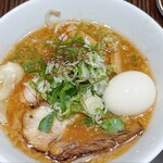 二星製麺所 - 海老味噌ラーメン、ワンタンと卵トッピング
