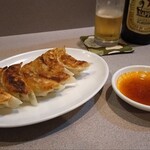 うまいっしょ　 - 餃子　ニンニク生姜効いてます　野菜系