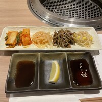 近江うし 焼肉 にくTATSU 青山本店 - 