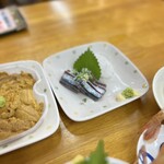北のどんぶり屋 滝波食堂 - さんまの刺身（にんにくで食べるのがオススメ）