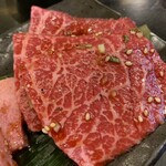 炭火焼肉 ぐら - カメノコ…牛の後ろ脚の付け根付近にある部位