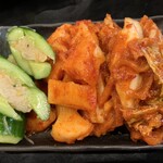 炭火焼肉 ぐら - 「キムチ盛り合わせ」