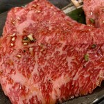 炭火焼肉 ぐら - シンシン…モモ肉の中でも中心部にある部位