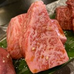 炭火焼肉 ぐら - ぐらのカルビ