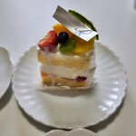 レーブドゥシェフ 名谷店 - フルーツショート　648円