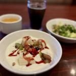 ガスト - 料理写真:フルーツヨーグルトボウル&サラダセット