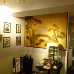 思い川茶房 - しっとりと落ち着ける店内です