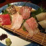 おいしい寿司と活魚料理 魚の飯 - 刺身盛合せ