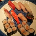 おいしい寿司と活魚料理 魚の飯 - 握り寿司＋納豆巻