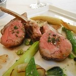 ラシェリール - Carred'agneau fume"Sakura" roti,au legumes francaise,jus d'ail